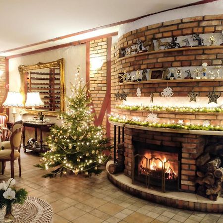 Hubertus Aparthotel & Restaurant & Horse Club Starogard Gdański 外观 照片