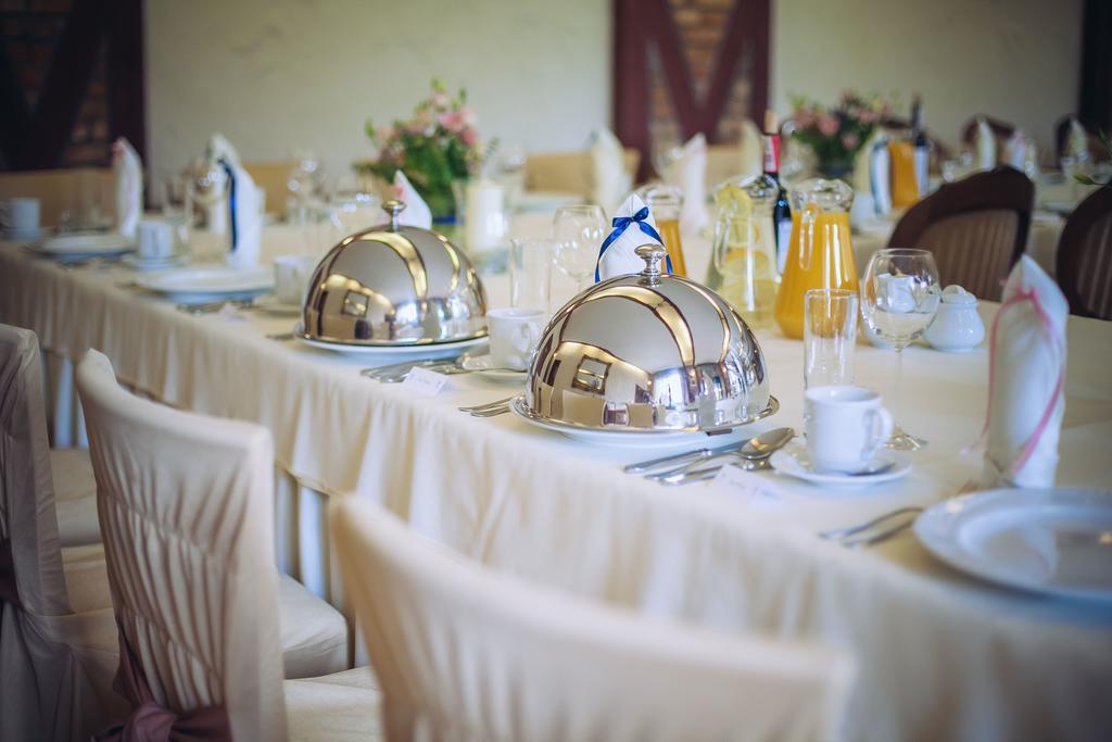 Hubertus Aparthotel & Restaurant & Horse Club Starogard Gdański 外观 照片