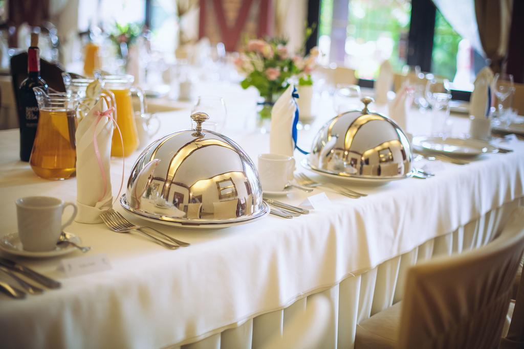 Hubertus Aparthotel & Restaurant & Horse Club Starogard Gdański 客房 照片