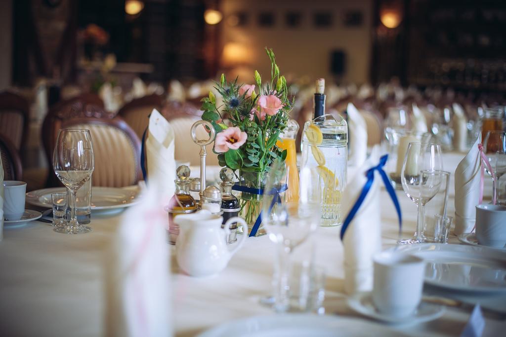 Hubertus Aparthotel & Restaurant & Horse Club Starogard Gdański 客房 照片
