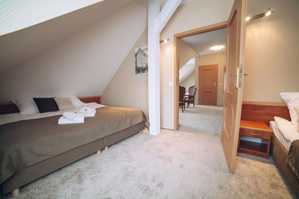 Hubertus Aparthotel & Restaurant & Horse Club Starogard Gdański 客房 照片