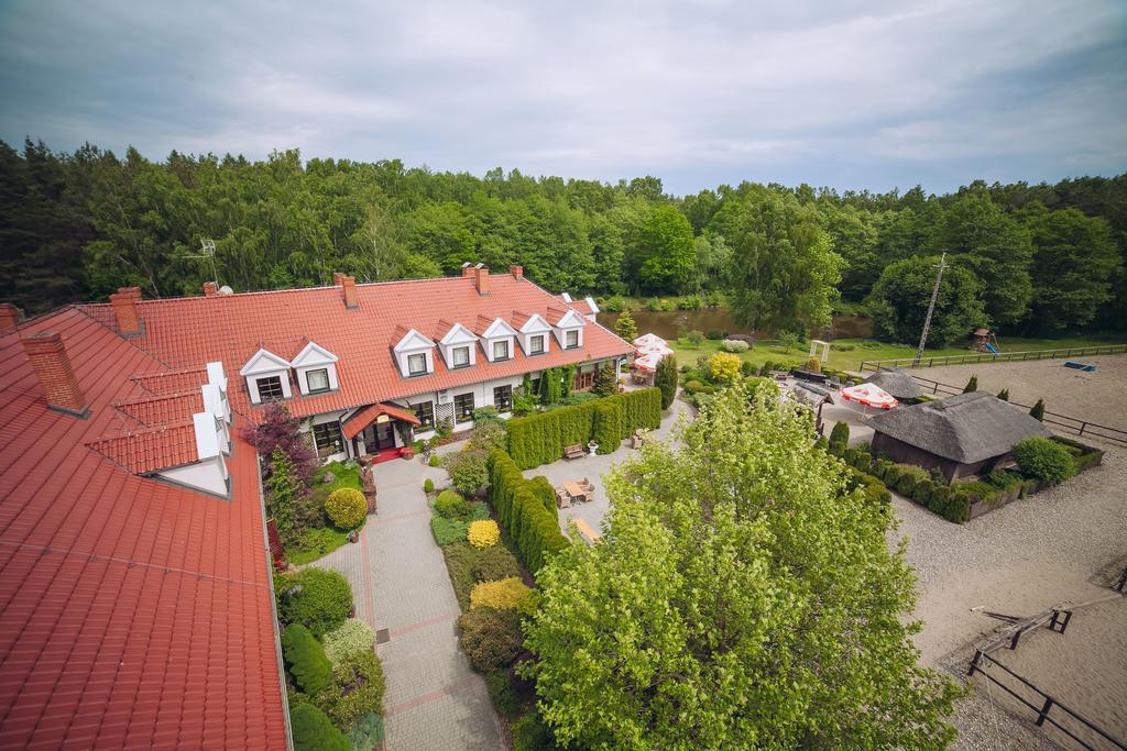 Hubertus Aparthotel & Restaurant & Horse Club Starogard Gdański 外观 照片