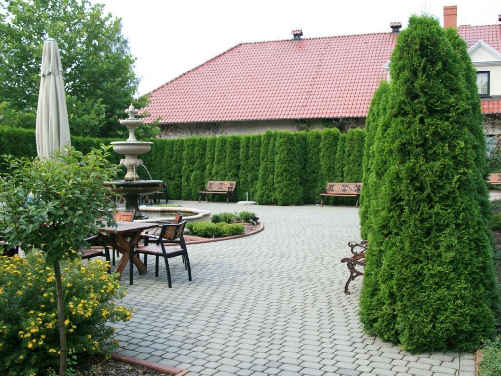 Hubertus Aparthotel & Restaurant & Horse Club Starogard Gdański 外观 照片