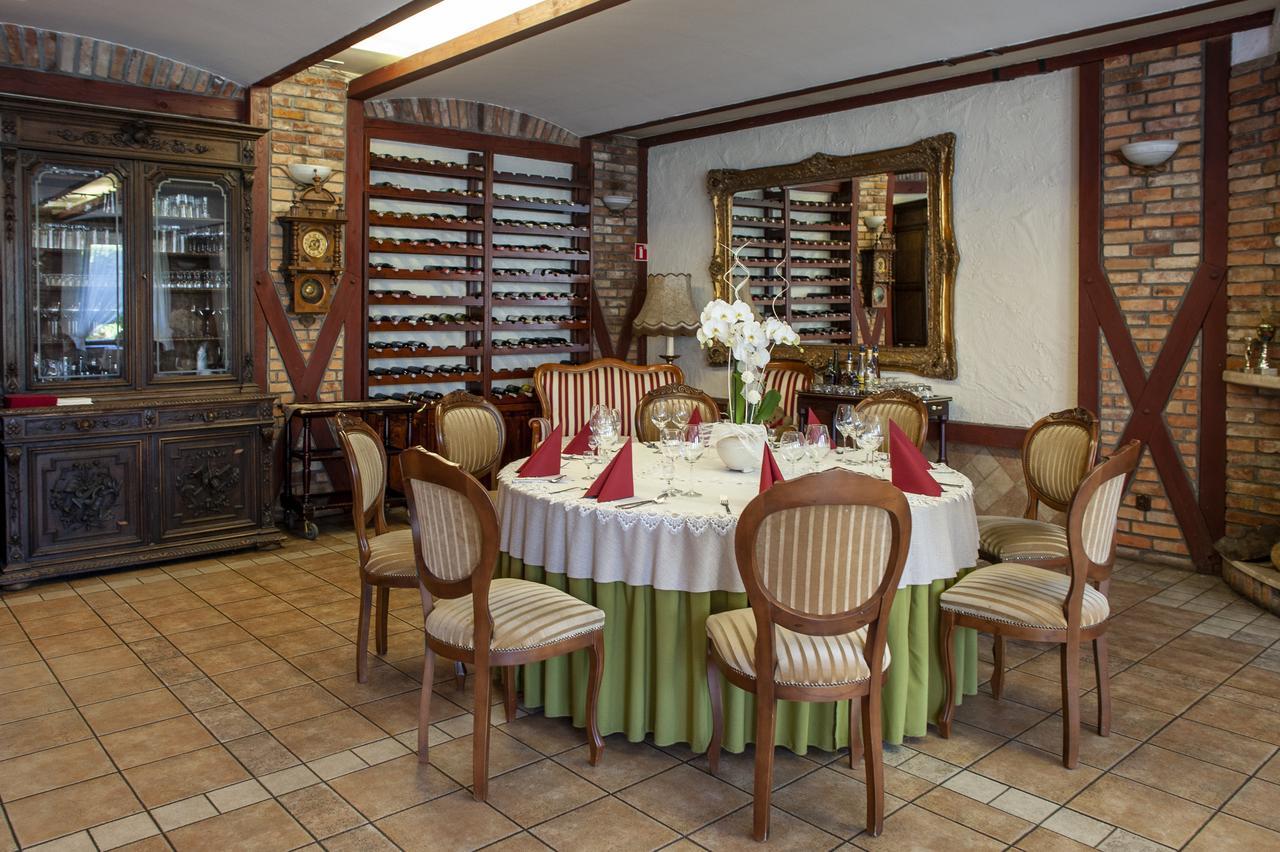 Hubertus Aparthotel & Restaurant & Horse Club Starogard Gdański 外观 照片