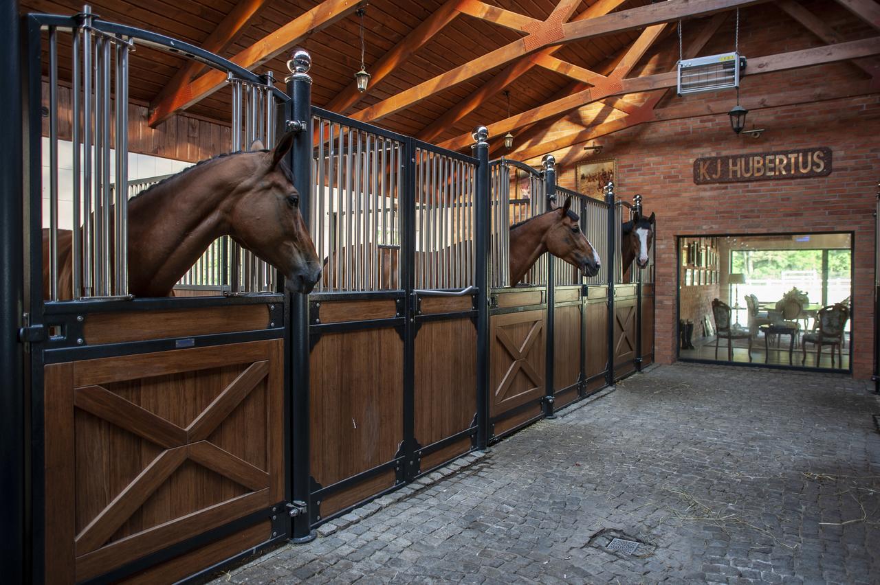 Hubertus Aparthotel & Restaurant & Horse Club Starogard Gdański 外观 照片