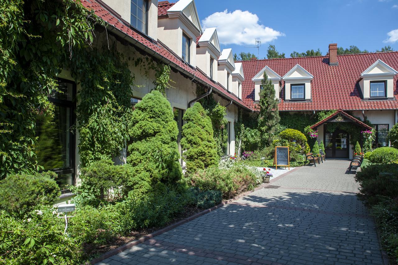 Hubertus Aparthotel & Restaurant & Horse Club Starogard Gdański 外观 照片
